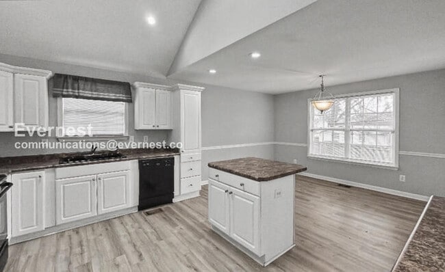 Building Photo - 1101 Joseph Ave