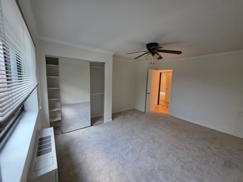 Building Photo - 1200 S Arlington Ridge Rd