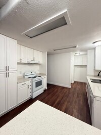 Building Photo - 24425 Woolsey Canyon Rd