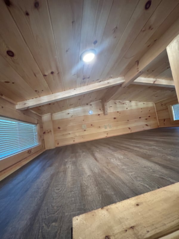 Building Photo - 4 Tiny Home Cir