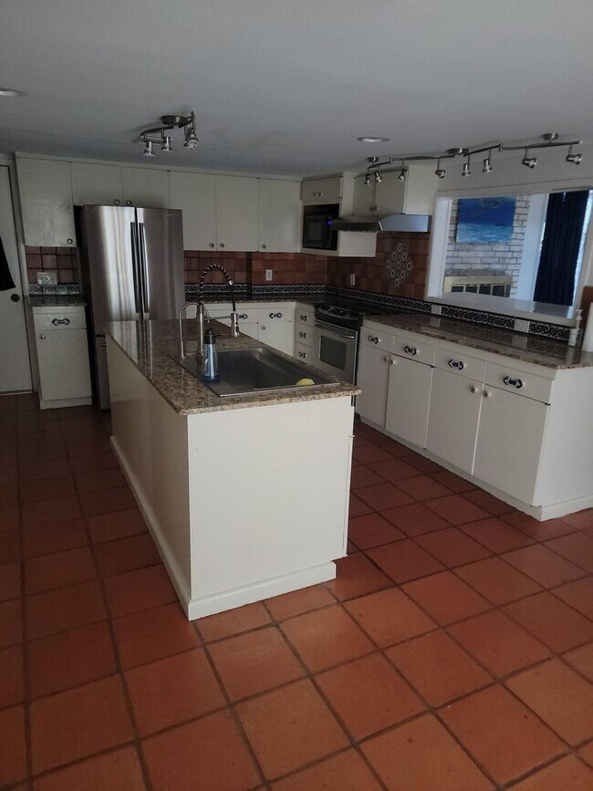 Building Photo - 7122 Pharaoh Dr