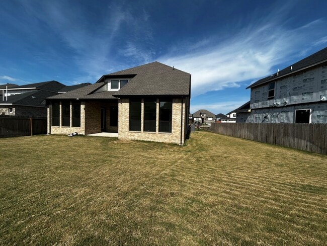 Building Photo - Coming Soon!  4 BR/3BA | Single Family Home | 1-Car Covered Parking | In Liberty Hill!