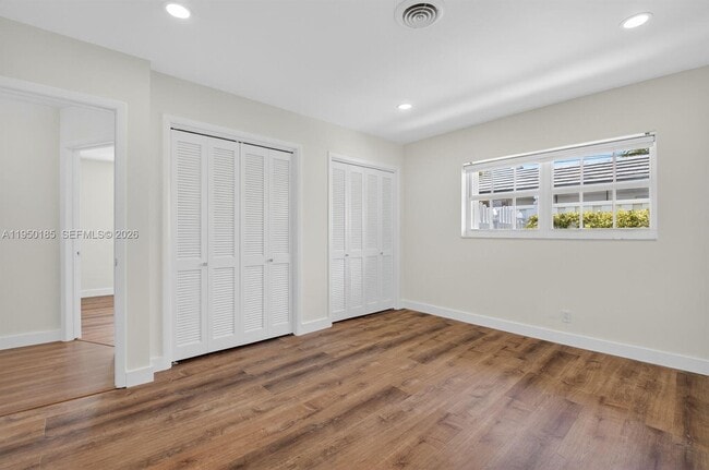 Building Photo - 1345 SW 9th Ave