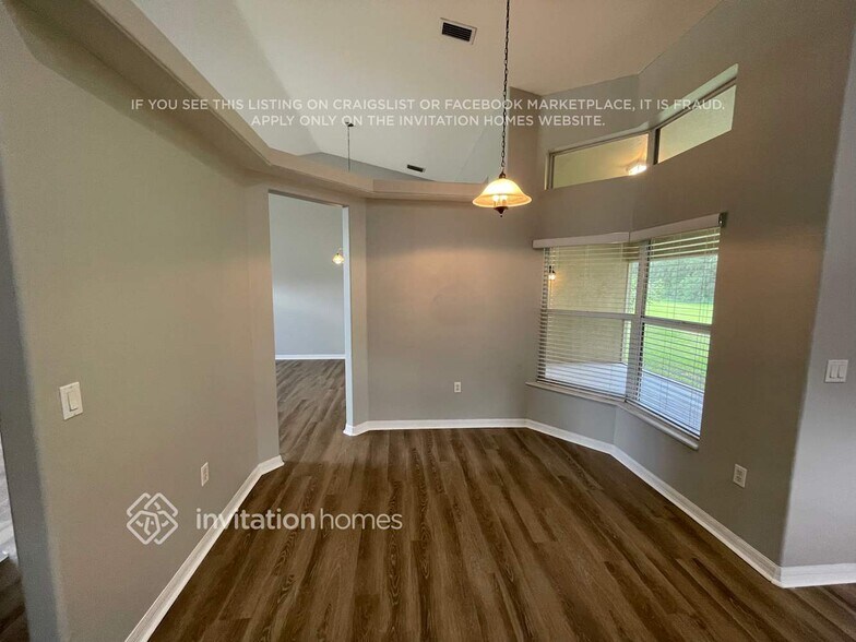 Building Photo - 5547 Foxtail Ct