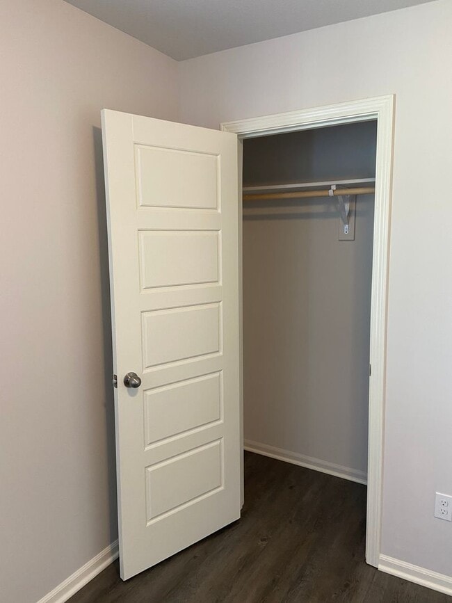 Building Photo - Pre-Leasing Available — 3-Bedroom, 2.5-Bath Home in Spring Hill Coming Soon!