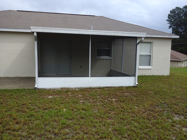 Building Photo - 3 Bedroom Home
