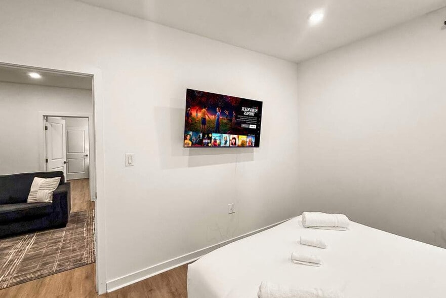 Building Photo - 1427 Germantown Ave