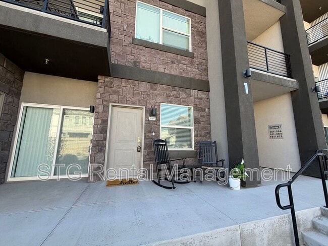 Building Photo - 5801 S Garnet Dr