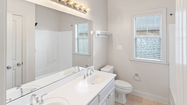 Building Photo - Now Leasing in Bluebonnet Highlands Subdivision!