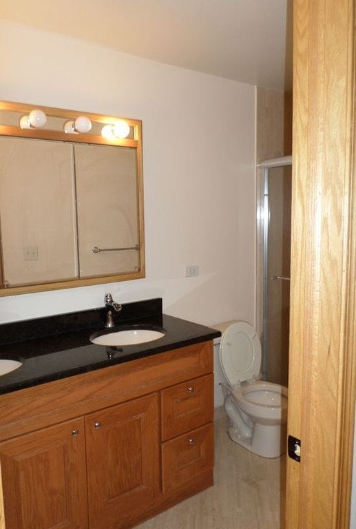 Building Photo - 183 E River Rd