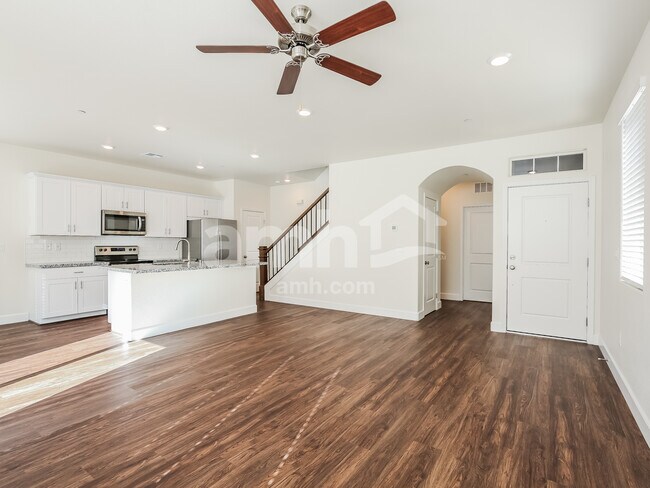 Building Photo - 317 Cape Seville Pl