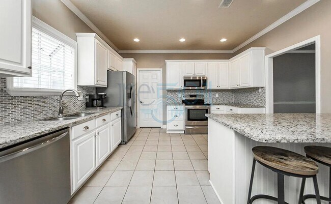 Building Photo - 1241 Kierre Loop