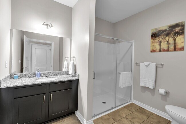 Building Photo - Furnished 2-Bedroom, 2-Bath Apartment near UB North
