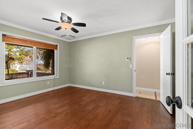 Building Photo - 2245 Nob Hill Dr