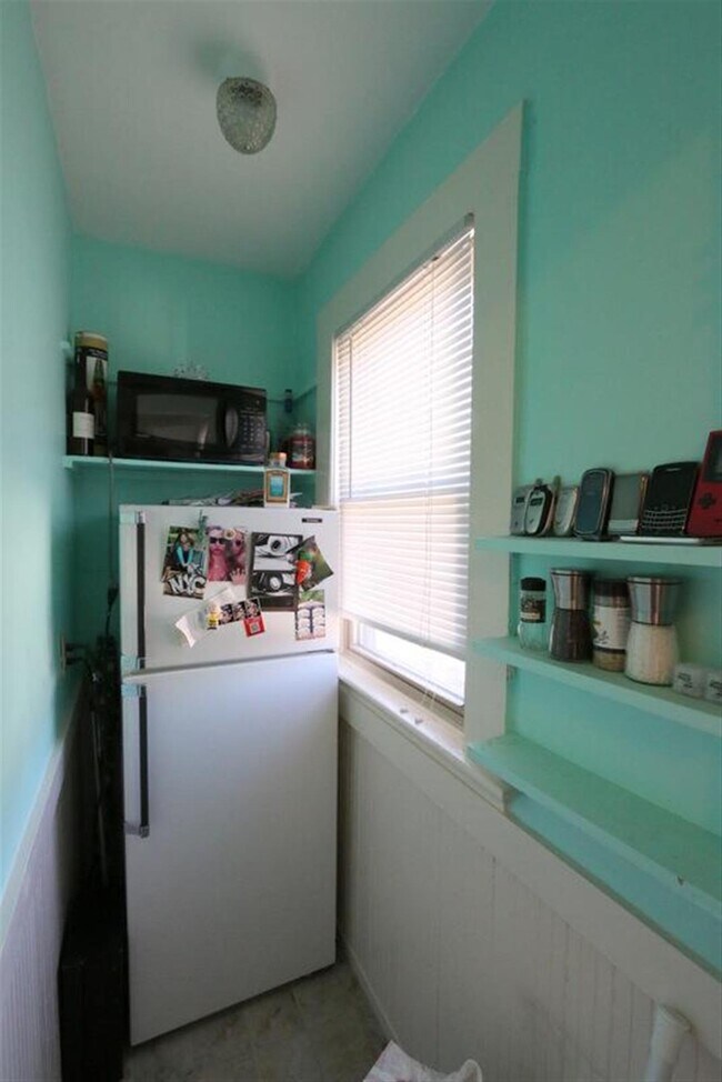 Building Photo - 193 Concord Ave