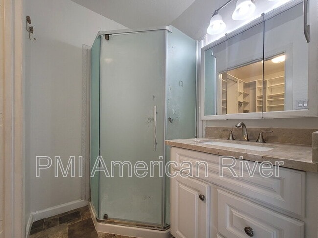 Building Photo - 6693 Greenback Ln