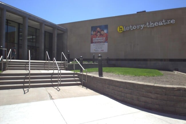 Building Photo - 488 Wabasha St N