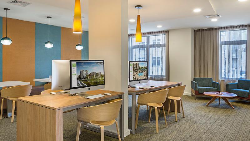 Building Photo - 36 River St