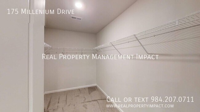 Building Photo - 175 Millennium Dr