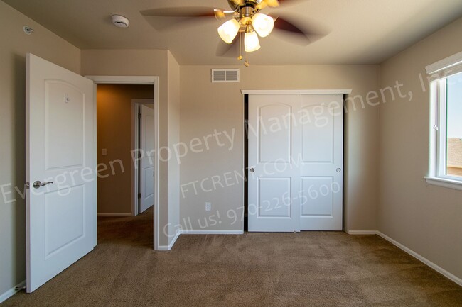 Building Photo - 2802 Exmoor Ln