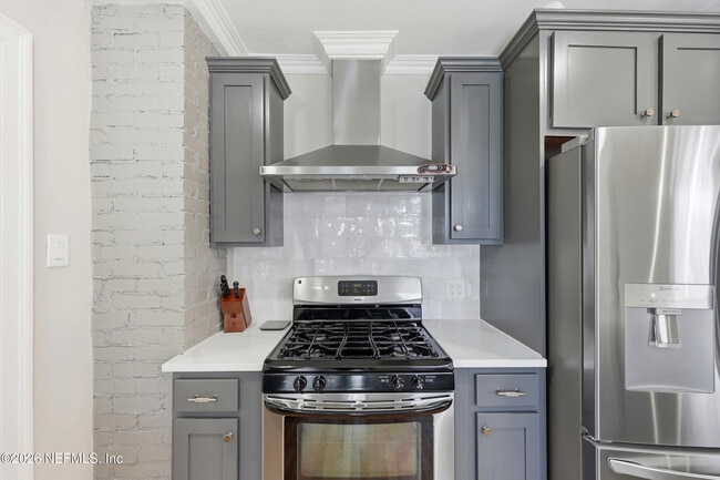 Building Photo - 813 Old Hickory Rd