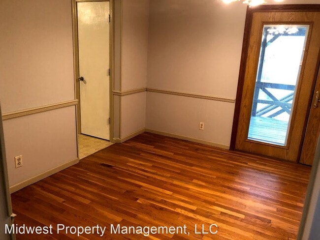 Building Photo - 1237 El Chaparral Ave S