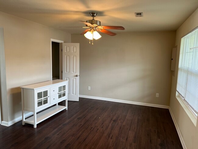 Living Room - 43 Lobo Ln