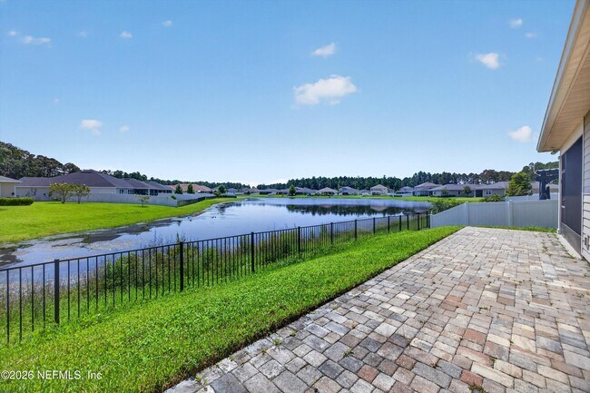 Building Photo - 855 Flach Dr