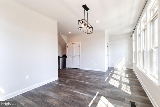 Building Photo - 4039 Dorseys Rdg Sq