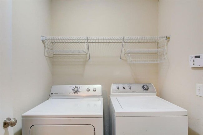 Building Photo - Amazing 3bed 2 Bath 2 Car Garage in Marble Leaf Addn Edmond OK