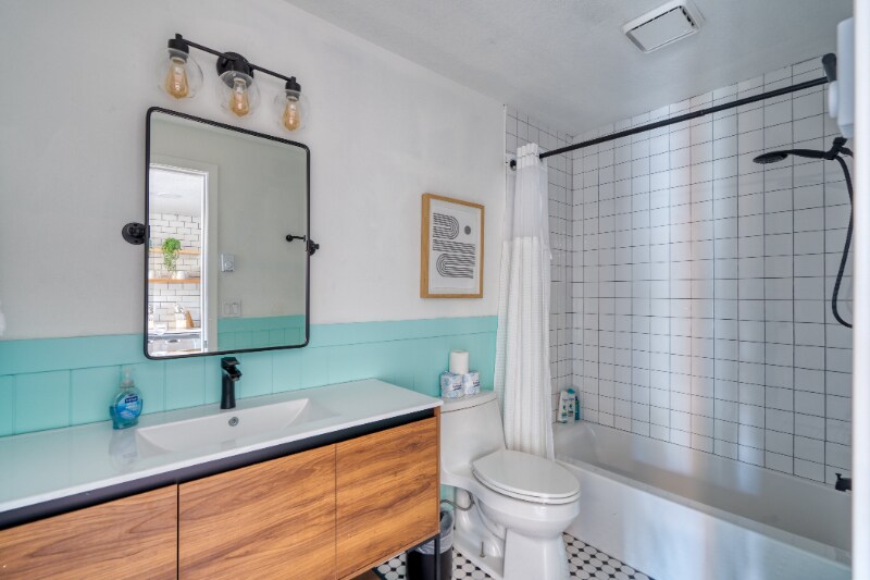 Building Photo - 5222 SE Holgate Blvd