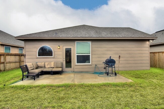 Building Photo - 2206 Oso Bay Preserve Dr