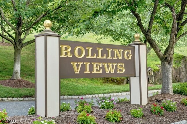 Building Photo - 18 Mountain View Dr