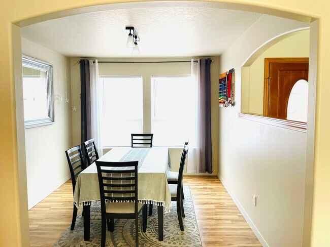 Building Photo - 2521 E Indian Creek Ct