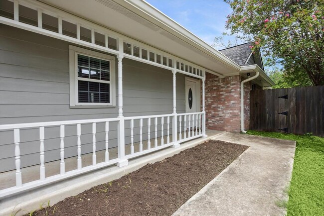 Building Photo - 4506 Glomar Ave