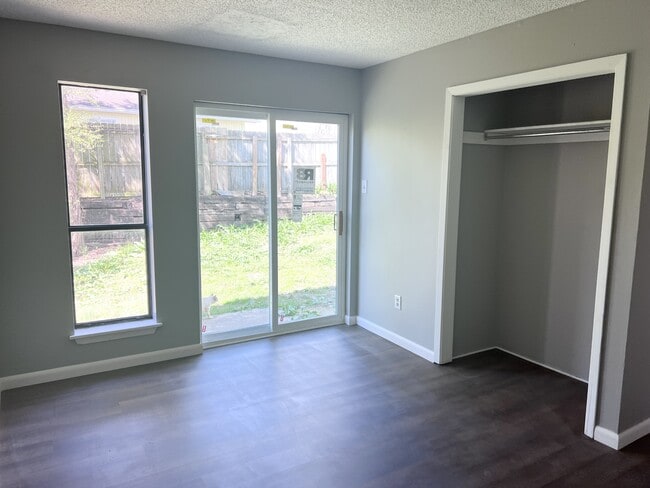 Building Photo - 118 Rocky Reef Cir