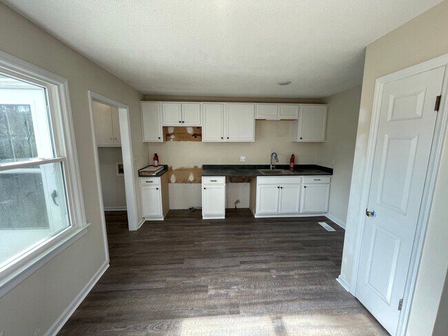 Building Photo - 3323-A Christopher Drive