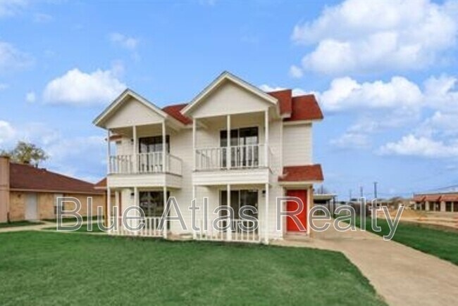 Building Photo - 2302 Indigo Ln