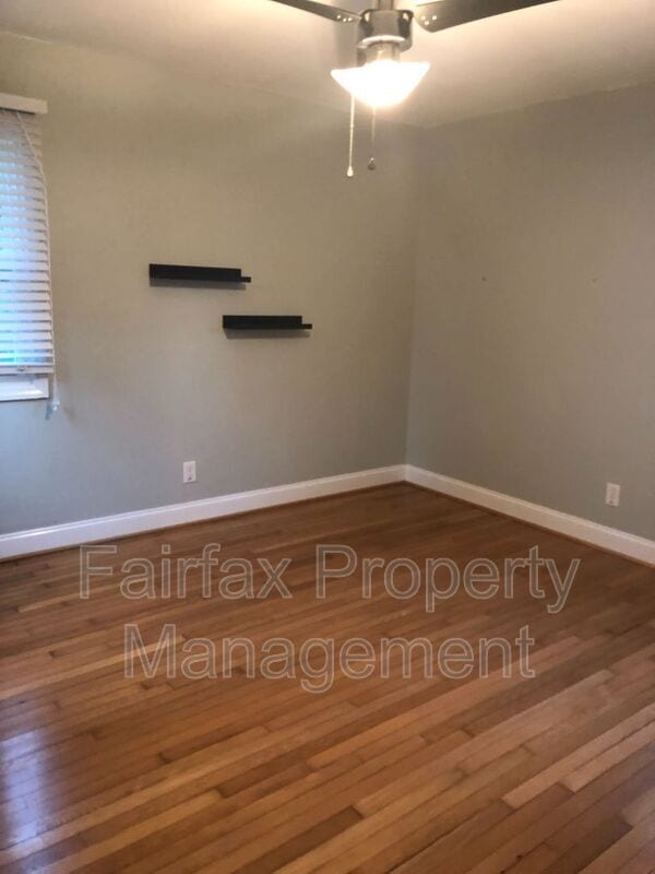 Building Photo - 1113 Marlborough Rd