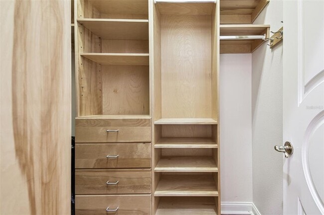 Building Photo - 3020 Kensington Trce