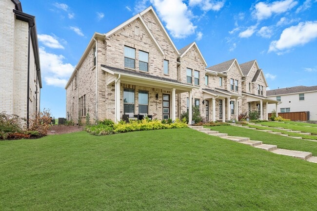 Building Photo - 1013 Carnation Dr