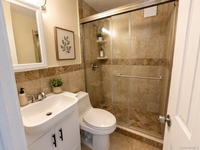 Building Photo - 46 Dawson Ave