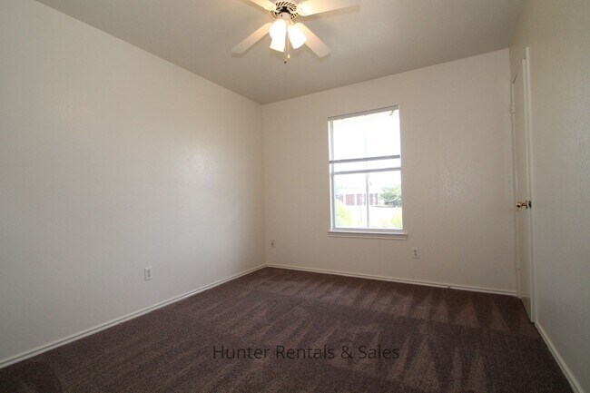 Building Photo - North Killeen!