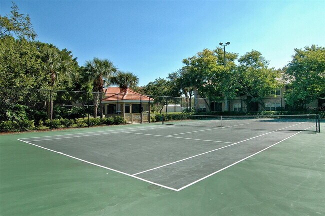 Building Photo - Furnished Condo! Gorgeous! Near beaches and shopping!