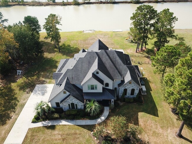 Building Photo - 32726 Tall Oaks Way