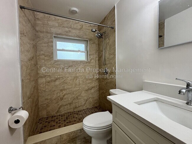 Building Photo - 4606 Meadowbrook Ave