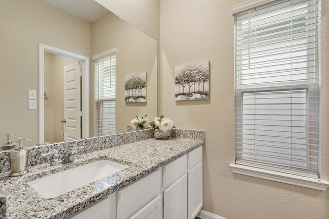 Building Photo - 24603 Porta Borsari Dr