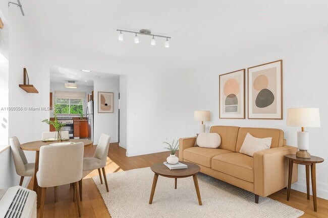 Building Photo - 1010 Pennsylvania Ave