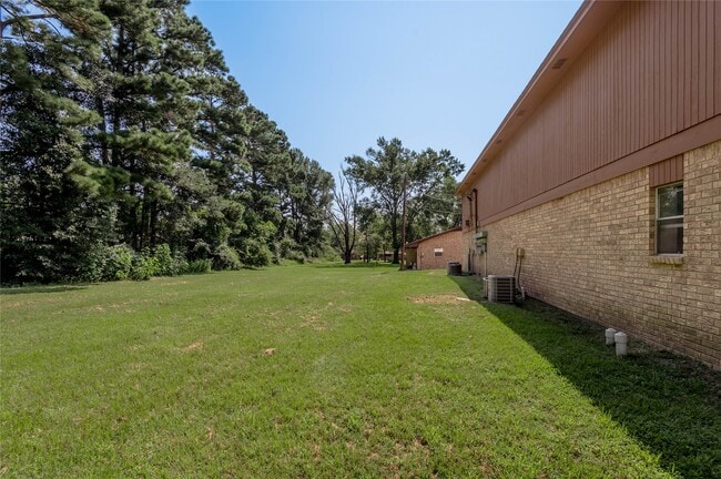 Building Photo - 120 McAdams Ln