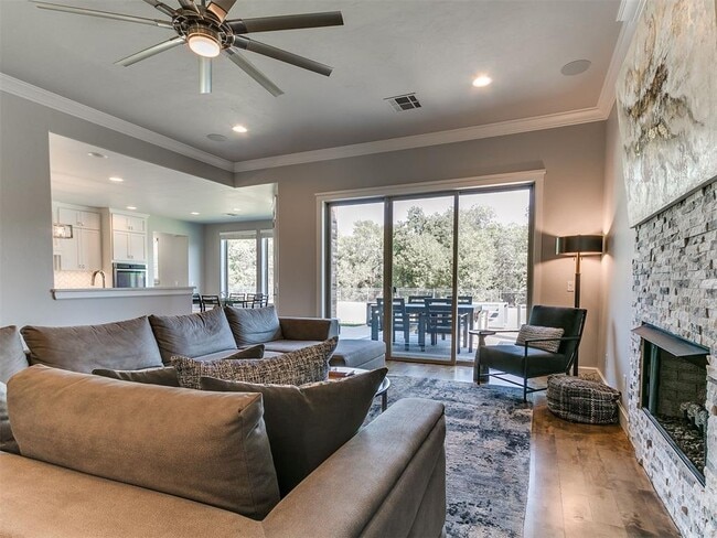 Building Photo - 12500 Beryl Ln